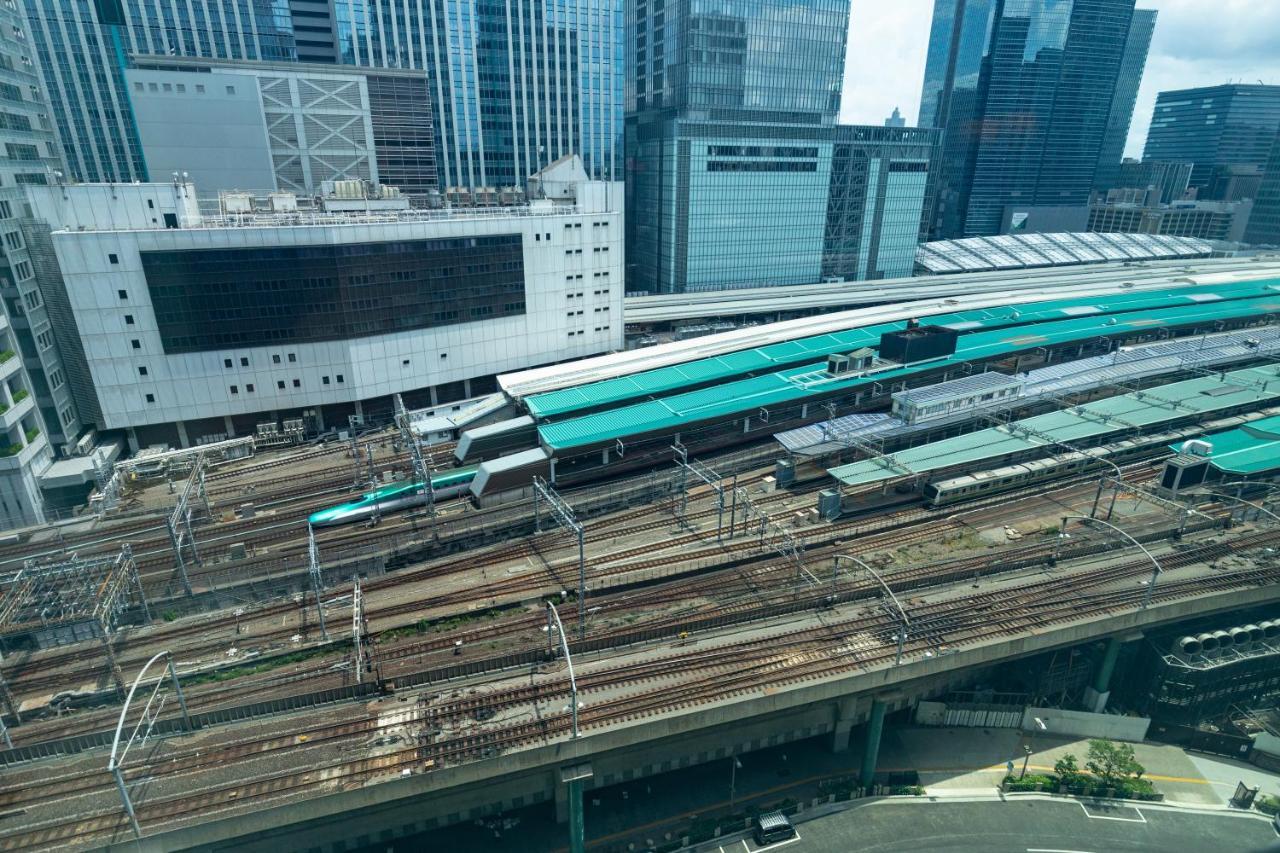 Marunouchi Hotel Tokio Exterior foto The station platforms