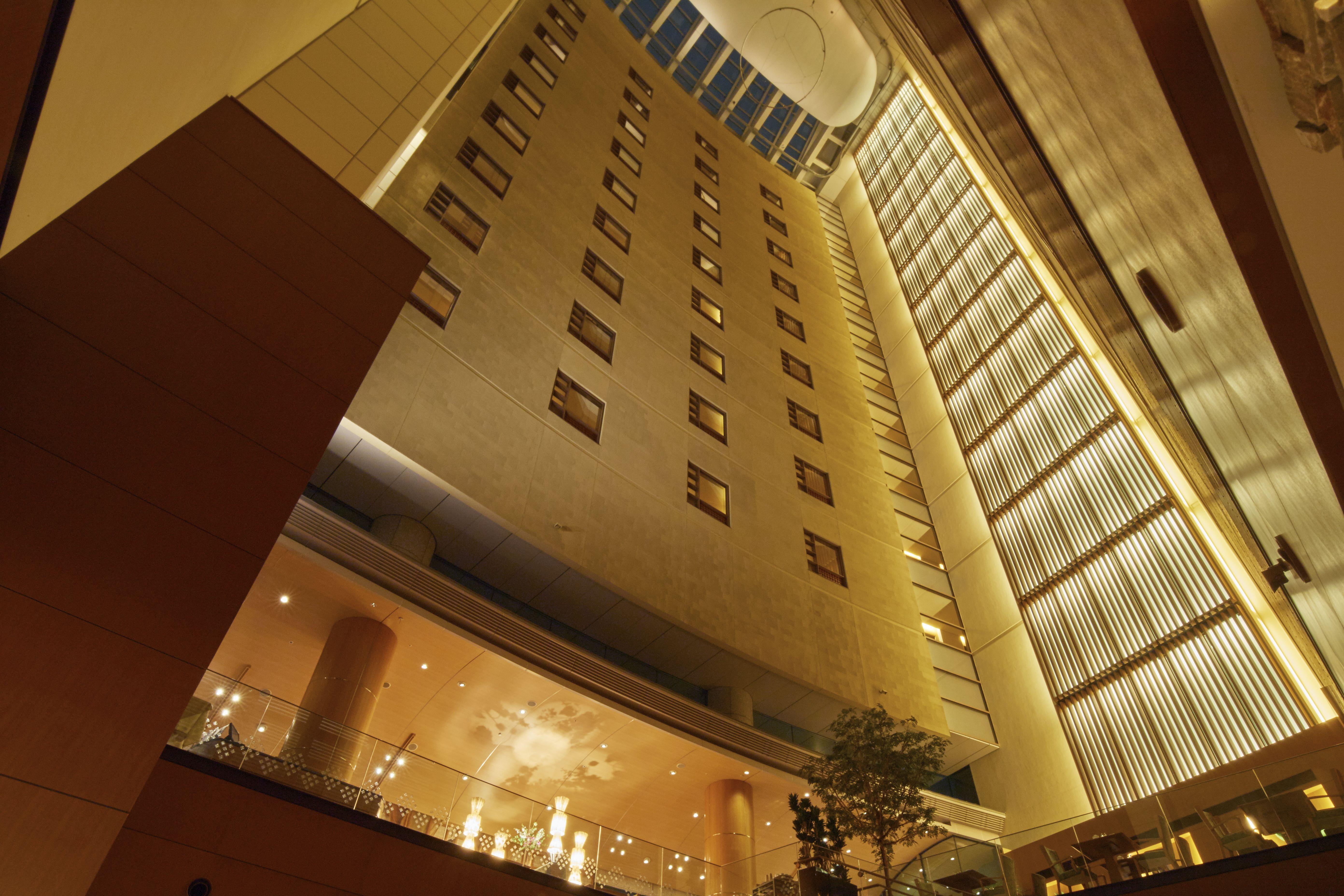 Marunouchi Hotel Tokio Exterior foto The atrium