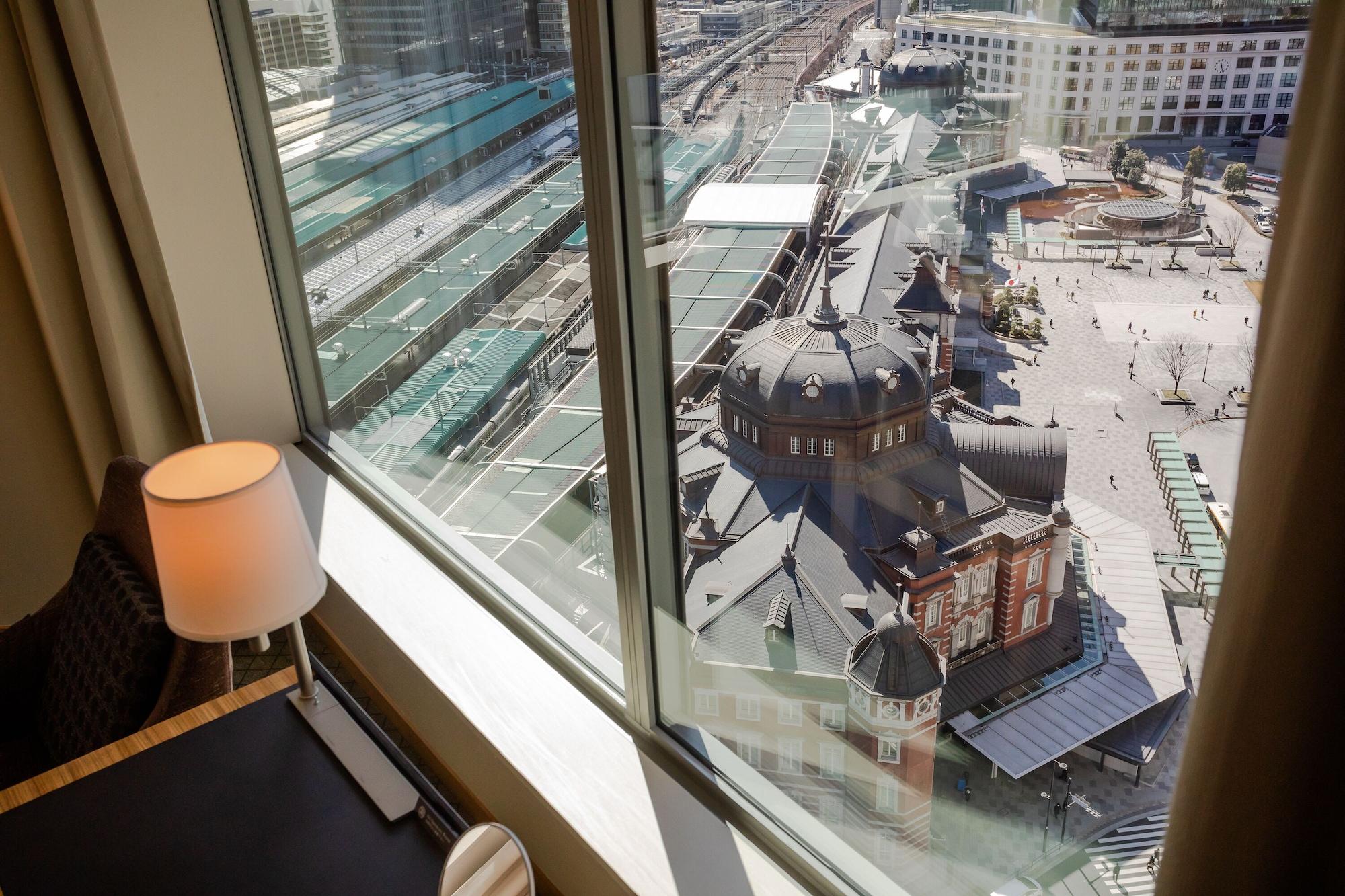 Marunouchi Hotel Tokio Exterior foto View from a room at the hotel